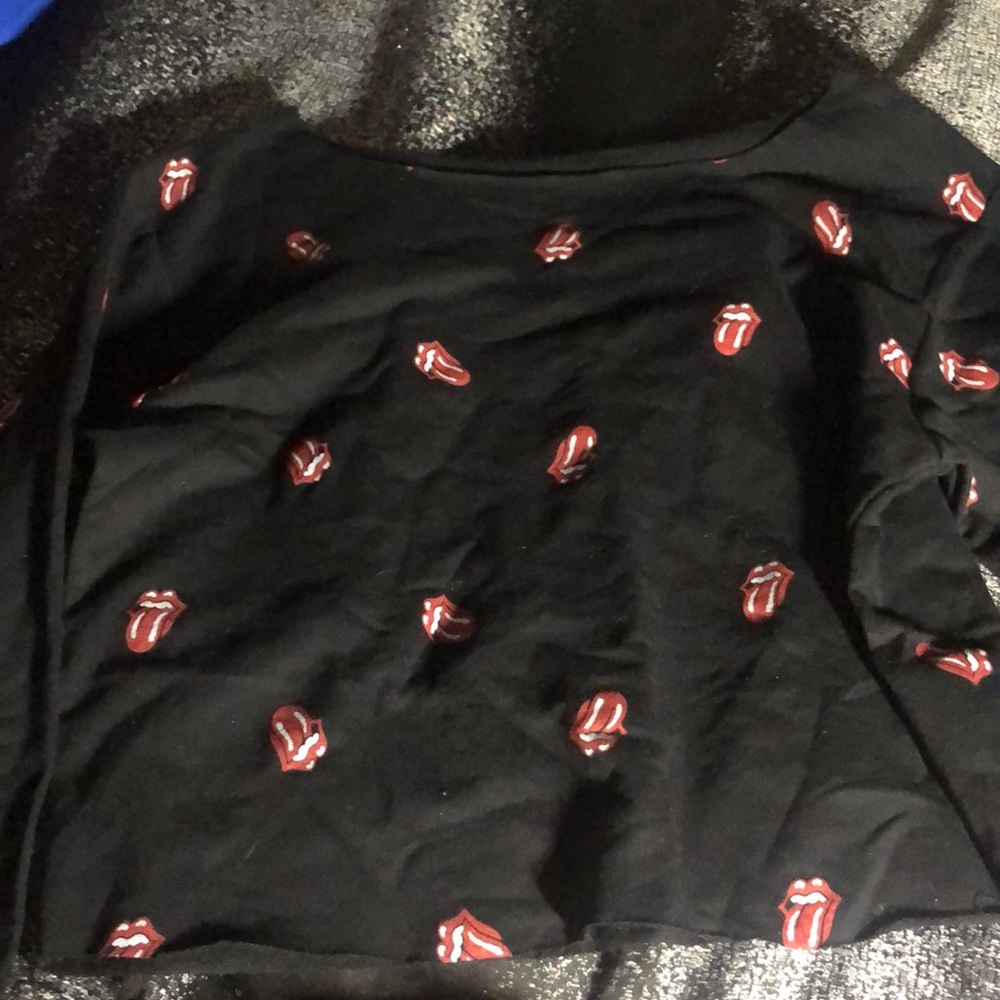 Long sleeve crop top